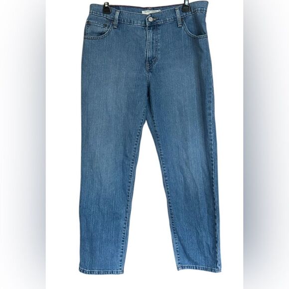 Vintage 90s Women’s Levi's 550 Relaxed Tapered Fit Jeans - Light Wash. Size 12. - Picture 1 of 5